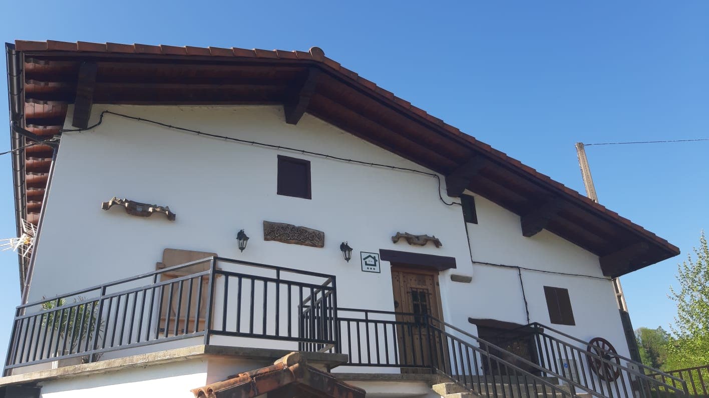 Exterior de la casa rural Aldabekoborda